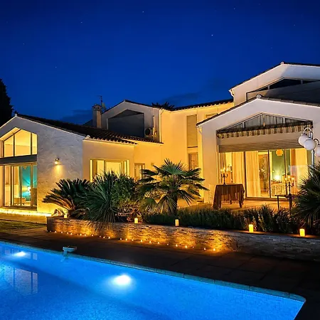 Casa De La Luz - Luxury Pool In *