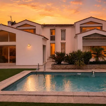 Casa De La Luz - Luxury Pool In